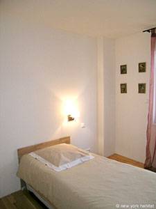 South France - Avignon Region - 3 Bedroom - Duplex accommodation - bedroom 2 (PR-858) photo 1 of 4