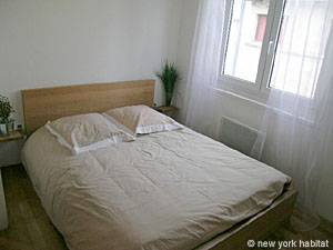 South France - Avignon Region - 3 Bedroom - Duplex accommodation - bedroom 3 (PR-858) photo 2 of 5