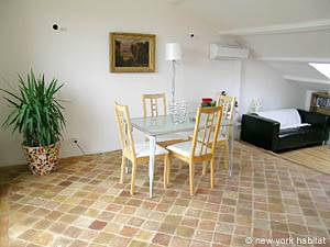 South France - Avignon Region - 3 Bedroom - Duplex accommodation - living room (PR-858) photo 2 of 14