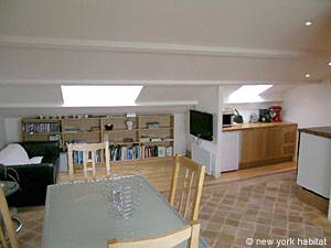 South France - Avignon Region - 3 Bedroom - Duplex accommodation - living room (PR-858) photo 6 of 14