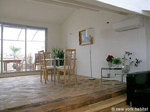 South France - Avignon Region - 3 Bedroom - Duplex accommodation - living room (PR-858) photo 7 of 14