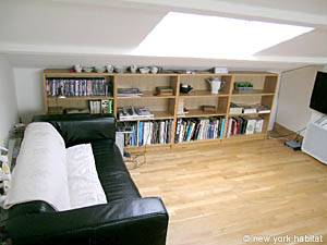 South France - Avignon Region - 3 Bedroom - Duplex accommodation - living room (PR-858) photo 5 of 14