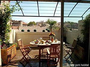 South France - Avignon Region - 3 Bedroom - Duplex accommodation - living room (PR-858) photo 10 of 14