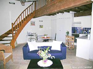 South France - Avignon Region - Studio - Duplex accommodation - living room (PR-860) photo 6 of 19