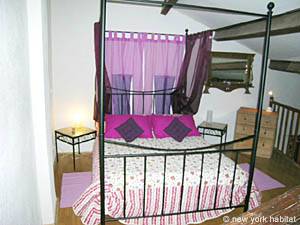 South France - Avignon Region - Studio - Duplex accommodation - living room (PR-860) photo 13 of 19