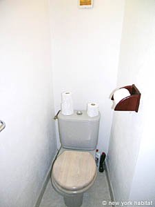 South France - Avignon Region - 1 Bedroom - Duplex accommodation - bathroom (PR-861) photo 4 of 4