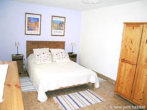 South France - Avignon Region - 1 Bedroom - Duplex accommodation - bedroom (PR-861) photo 4 of 7