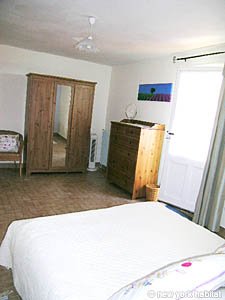South France - Avignon Region - 1 Bedroom - Duplex accommodation - bedroom (PR-861) photo 7 of 7