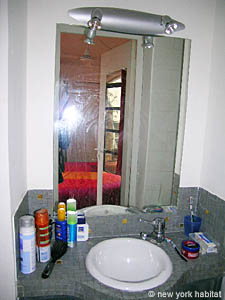 South France - French Riviera - Studio accommodation - bathroom (PR-866) photo 1 of 4