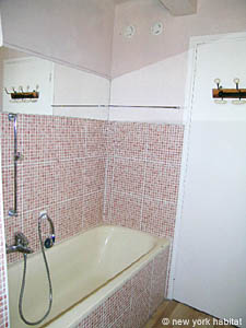 S&uuml;dfrankreich - Aix en Provence - Marseille - 2 Zimmer ferienwohnung - badezimmer (PR-874) photo 3 von 7