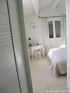 Sud de la France T4 - Villa appartements location vacances - chambre 1 (PR-878) photo 1 de 8