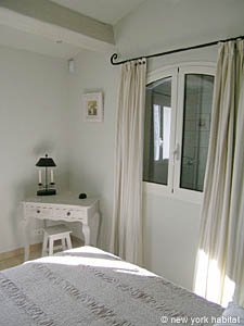 Sud de la France T4 - Villa appartements location vacances - chambre 1 (PR-878) photo 4 de 8