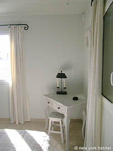 Sud de la France T4 - Villa appartements location vacances - chambre 1 (PR-878) photo 5 de 8
