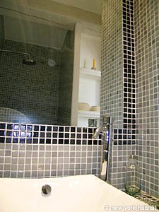 Sud de la France T4 - Villa appartements location vacances - salle d'eau 2 (PR-878) photo 1 de 8