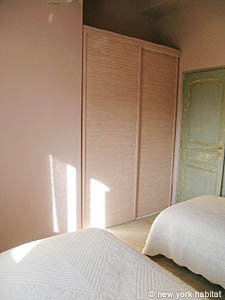 Sud de la France T4 - Villa appartements location vacances - chambre 2 (PR-878) photo 4 de 6