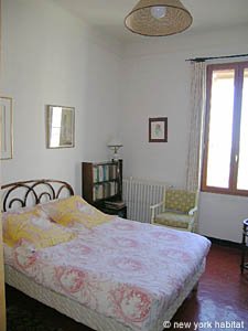 South France 2 Bedroom - Maison de Village accommodation - bedroom 1 (PR-884) photo 3 of 10