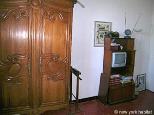 South France 2 Bedroom - Maison de Village accommodation - bedroom 2 (PR-884) photo 7 of 7