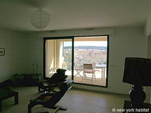 South France 2 Bedrooms apartment living room photo 5