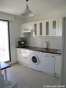 South France 2 Bedrooms apartment kitchen photo 11