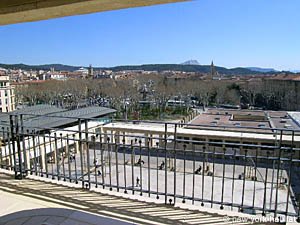 South France 2 Bedrooms apartment living room photo 15