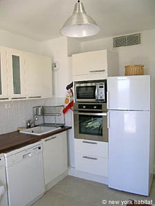 South France 2 Bedrooms apartment kitchen photo 20