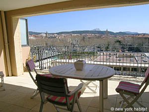 South France 2 Bedrooms apartment - Apartment reference PR-885