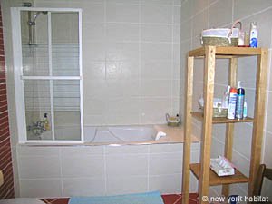 South France 2 Bedrooms accommodation - bathroom 1 (PR-888) photo 3 of 6