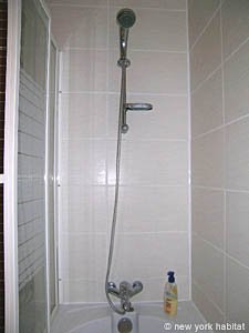 South France 2 Bedrooms accommodation - bathroom 1 (PR-888) photo 6 of 6