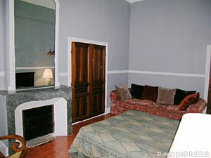 South France - Aix en Provence - Marseilles - 2 Bedroom accommodation - bedroom 2 (PR-888) photo 4 of 11