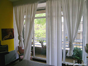 South France - Aix en Provence - Marseilles - 1 Bedroom accommodation - bedroom (PR-893) photo 6 of 8