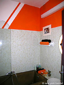 South France - Aix en Provence - Marseilles - 1 Bedroom accommodation - bathroom 1 (PR-893) photo 1 of 3