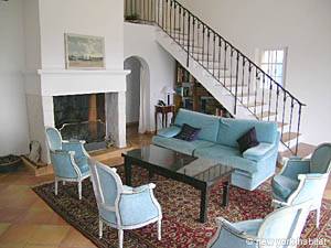 South France - French Riviera - 3 Bedroom - Villa accommodation - living room 1 (PR-895) photo 4 of 5