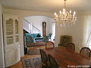 South France - French Riviera - 3 Bedroom - Villa accommodation - living room 2 (PR-895) photo 2 of 3