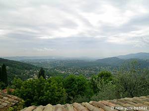 South France - French Riviera - 3 Bedroom - Villa accommodation - bedroom 1 (PR-895) photo 6 of 6