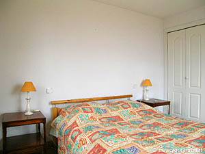 South France - French Riviera - 3 Bedroom - Villa accommodation - bedroom 2 (PR-895) photo 2 of 6