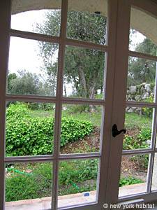 South France - French Riviera - 3 Bedroom - Villa accommodation - bedroom 2 (PR-895) photo 4 of 6