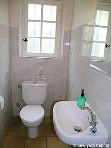 South France - French Riviera - 3 Bedroom - Villa accommodation - bathroom 4 (PR-895) photo 2 of 2