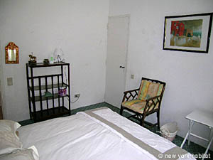 South France - Aix en Provence - Marseilles - Studio - Maison de Village accommodation bed breakfast - living room (PR-897) photo 3 of 7