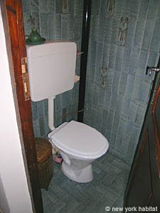 Sud de la France - Avignon et sa r&eacute;gion - T6 - Villa appartements location vacances - salle d'eau 2 (PR-900) photo 1 de 1