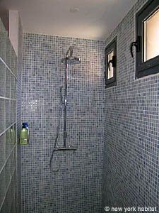 Sud de la France - Aix en Provence - Marseille - T6 - Villa logements location appartements - salle d'eau 1 (PR-908) photo 3 de 3
