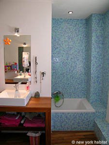 Sud de la France - Aix en Provence - Marseille - T6 - Villa logements location appartements - salle d'eau 4 (PR-908) photo 7 de 9