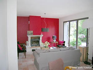 South France - Aix en Provence - Marseilles - 2 Bedroom - Villa apartment - living room (PR-911) photo 4 of 6