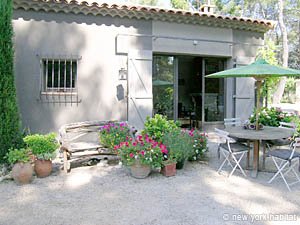 South France - Aix en Provence - Marseilles - 2 Bedroom - Villa apartment - other (PR-911) photo 9 of 33