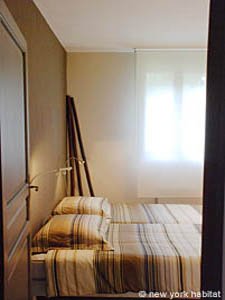 South France - Aix en Provence - Marseilles - 2 Bedroom - Villa apartment - bedroom 1 (PR-911) photo 3 of 5