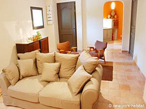 South France - Aix en Provence - Marseilles - 2 Bedroom - Villa apartment - living room (PR-911) photo 6 of 6
