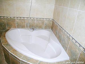 Sud della Francia - Provenza - Luberon - 3 Camere - Casa di campagna appartamento casa vacanze - bagno 1 (PR-912) photo 4 di 6