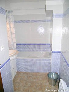 Sud della Francia - Provenza - Luberon - 3 Camere - Casa di campagna appartamento casa vacanze - bagno 2 (PR-912) photo 5 di 7