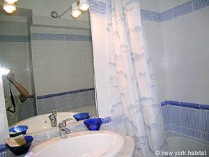 Sud della Francia - Provenza - Luberon - 3 Camere - Casa di campagna appartamento casa vacanze - bagno 2 (PR-912) photo 7 di 7