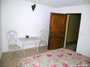 Sud della Francia - Provenza - Luberon - 3 Camere - Casa di campagna appartamento casa vacanze - camera 2 (PR-912) photo 5 di 5
