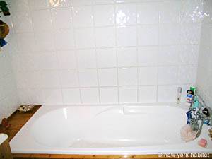 Sud della Francia - Provenza - 2 Camere da letto appartamento casa vacanze - bagno 1 (PR-918) photo 4 di 6